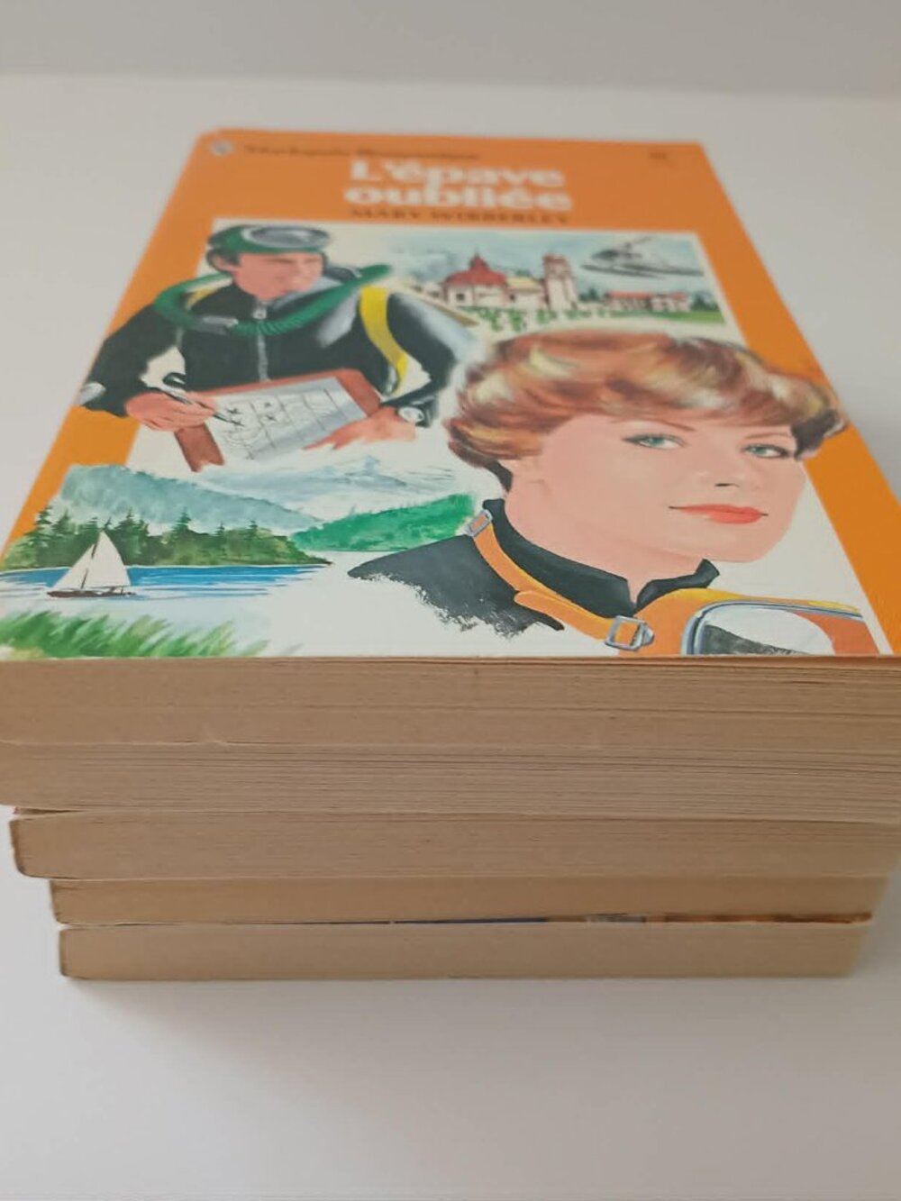 Lot of 10 Vintage Harlequin Romantique French Romance Books 1980s w/ Inscription - Picture 6 of 16